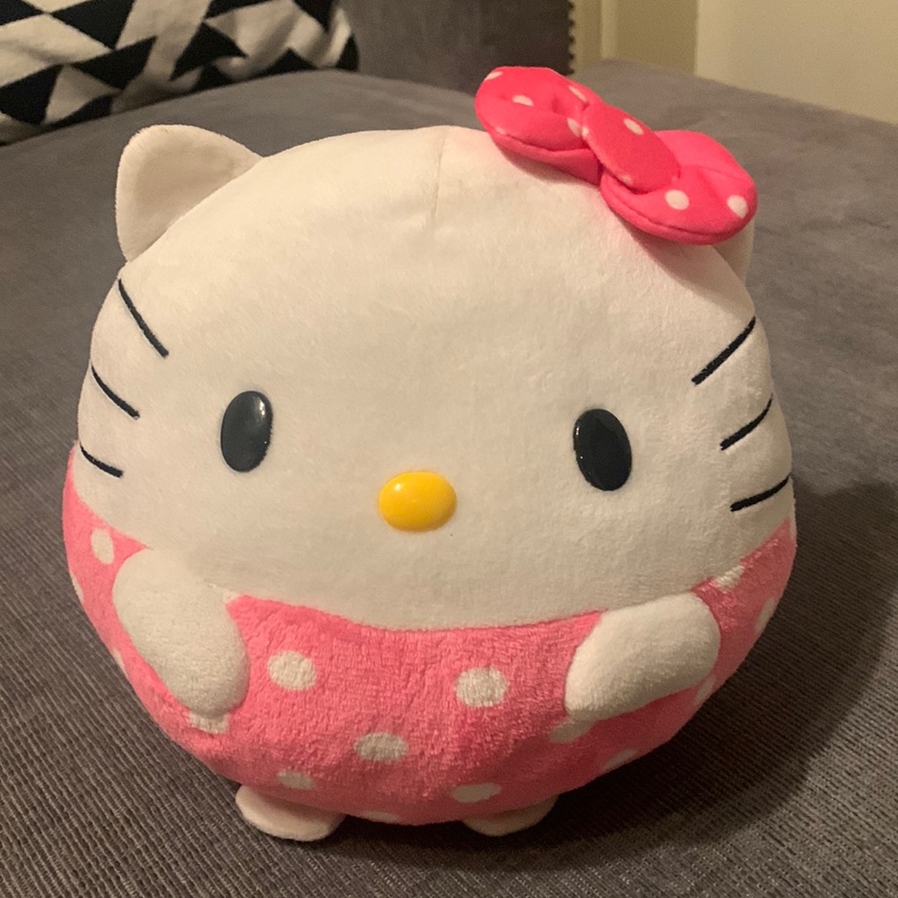 Hello kitty ball pillow